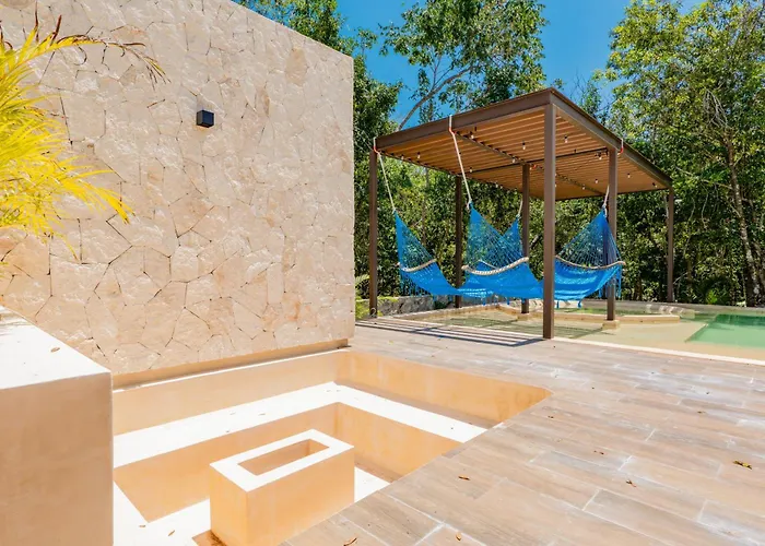 Casa Jaguar 1 *